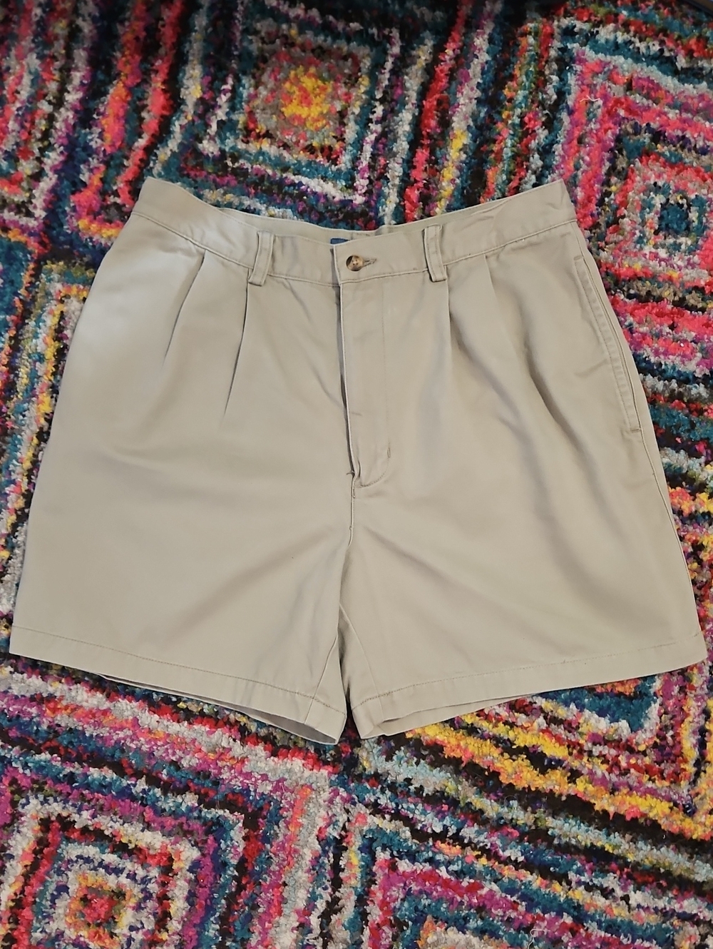 Old Navy Men's Flat Front Tan Shorts